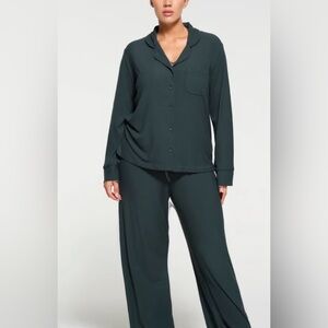 SKIMS Soft Lounge Sleep Set, Women’s Size Medium, Cypress. Like new!